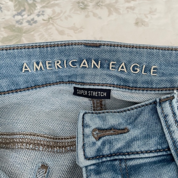 AE Super Stretch Light Wash Jegging Size 6R - Picture 3 of 7